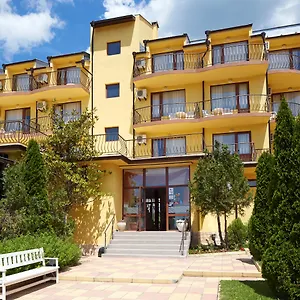 Szálloda Yalta Complex, Napospart