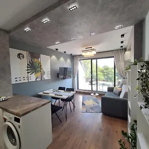 https://cloud-6-top-center360-viewfree-private-parking.plovdiv-hotels.com