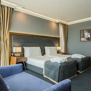 *** Hotel Budapest - Free Parking Bulgaria